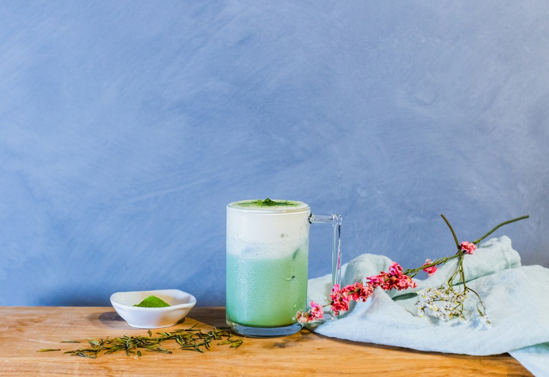 filled-glass-pitcher-0xm3cbsokq0